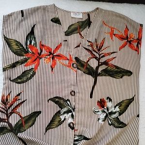 🏷 MAKE AN OFFER!! Sleeveless blouse